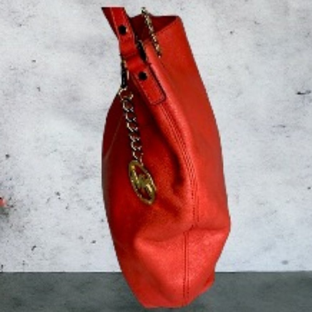 Michael Kors Red Pebbled Leather Oversized Shoulder Bag With Gold Chain Strap - Picture 7 of 11